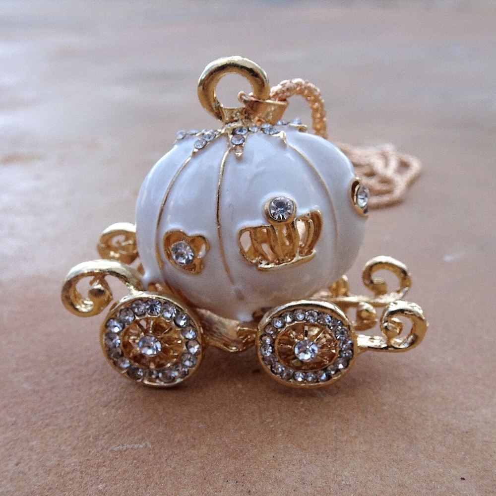 White Enamel Carriage & Jewel Cinderella Fairytale Statement Necklace - Picture 6 of 8